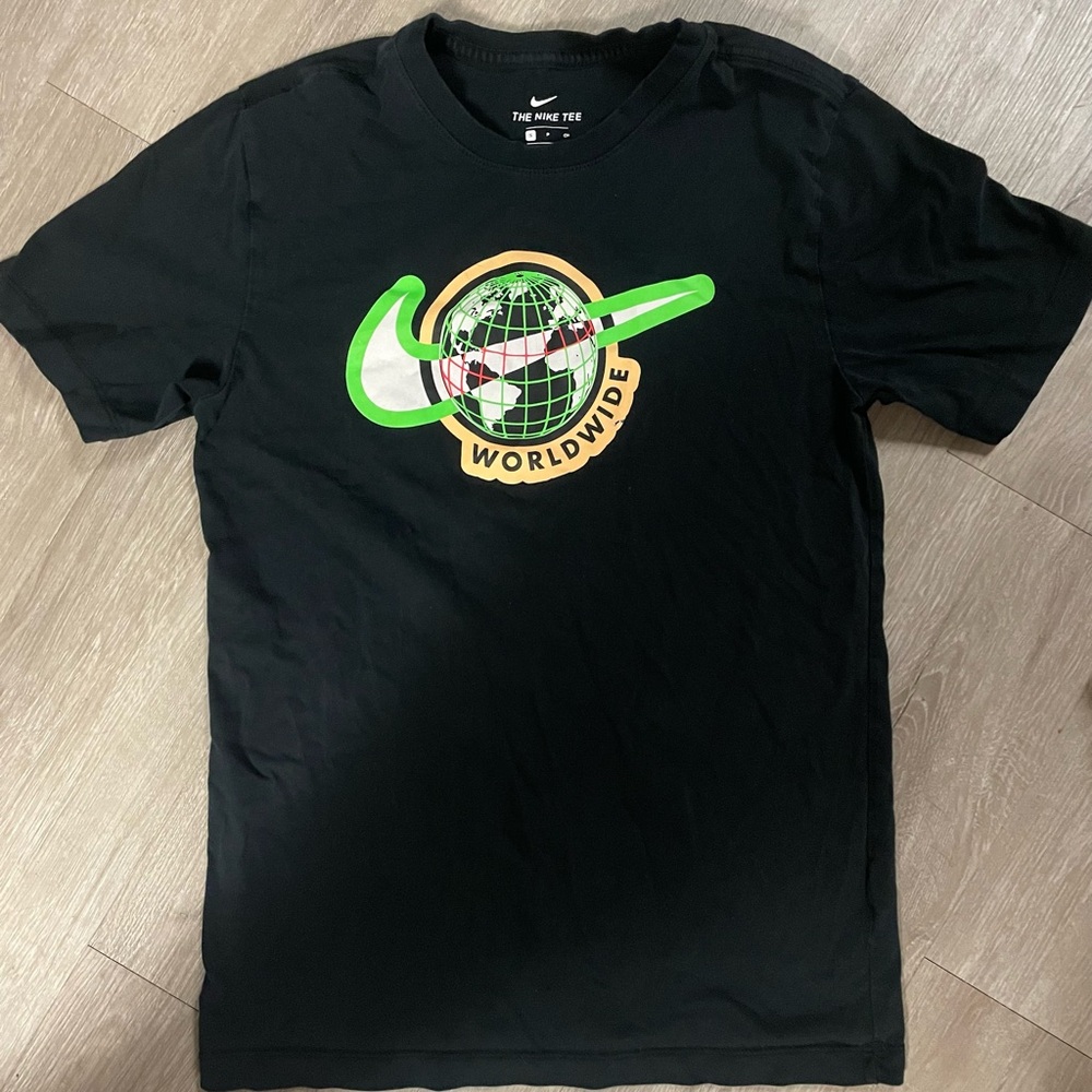 Nike worldwide shirt